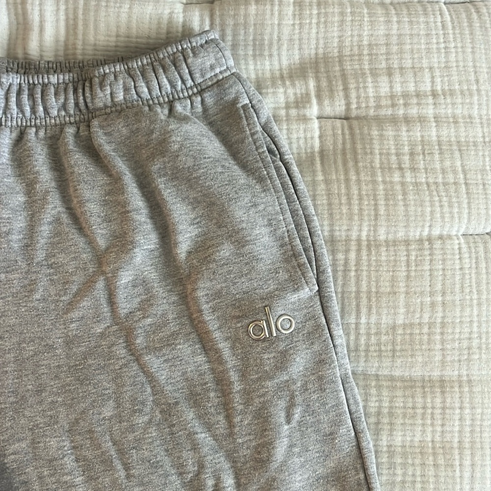 Gray Wide-leg Alo Sweatpants
